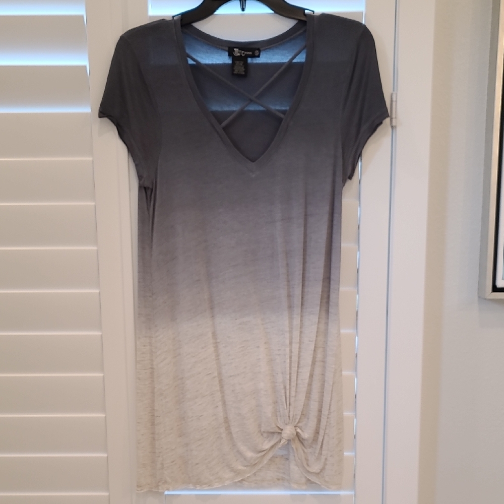 Miss Chievous Gray and Cream Ombre Knot Tee